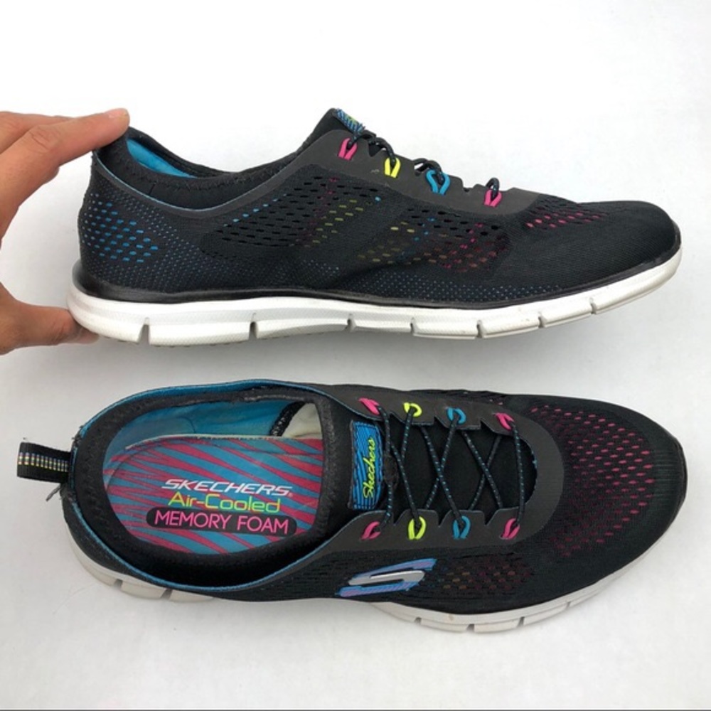 Sketchers Slip Ons 👟